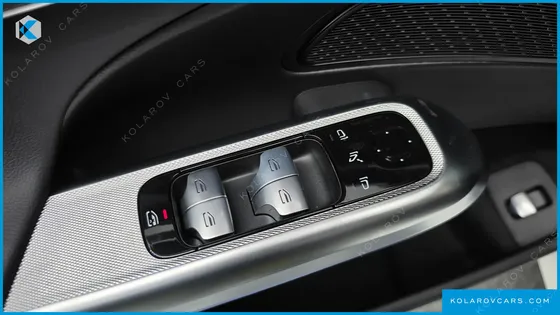 MERCEDES E-CLASS E200 AVANTGARDE