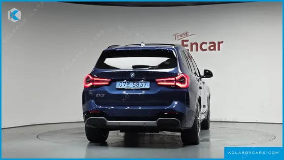 BMW IX3 M SPORTS