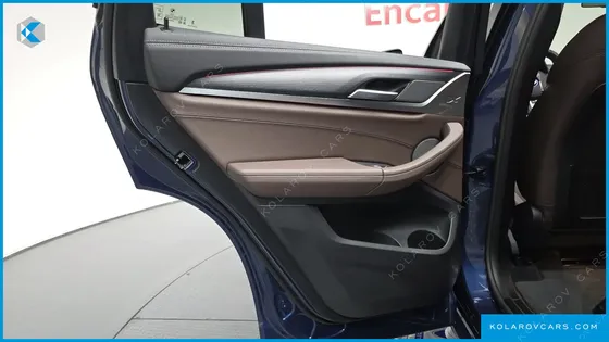 BMW IX3 M SPORTS