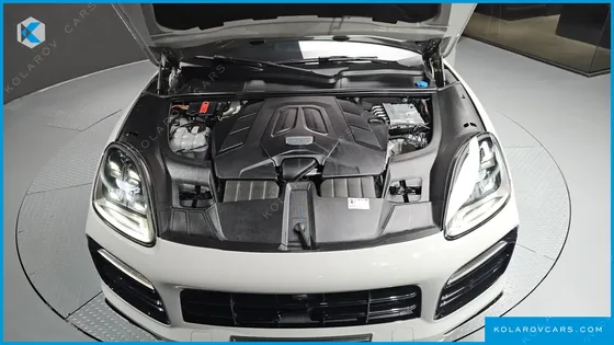 PORSCHE CAYENNE 3.0 COUPE PLATINUM EDITION