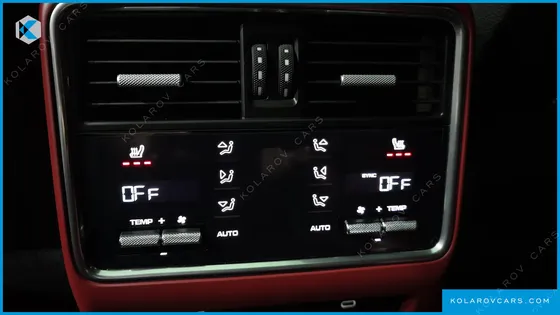 PORSCHE CAYENNE 3.0 COUPE PLATINUM EDITION