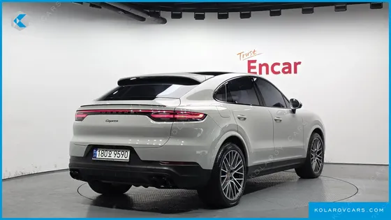 PORSCHE CAYENNE 3.0 COUPE PLATINUM EDITION