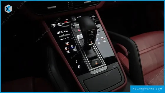 PORSCHE CAYENNE 3.0 COUPE PLATINUM EDITION