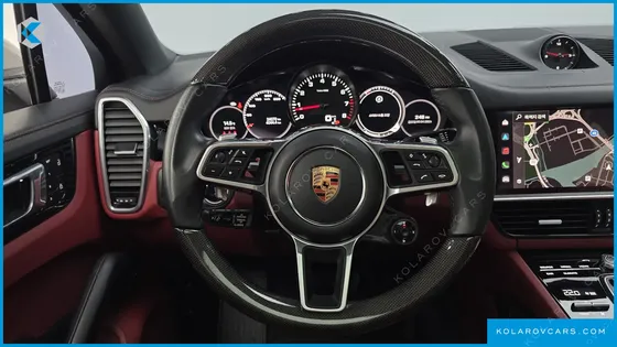 PORSCHE CAYENNE 3.0 COUPE PLATINUM EDITION