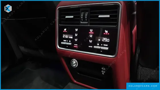 PORSCHE CAYENNE 3.0 COUPE PLATINUM EDITION