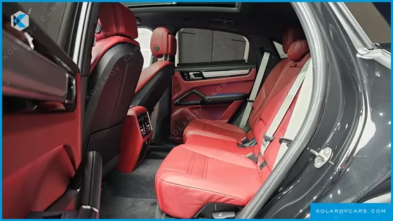 PORSCHE CAYENNE 3.0 COUPE PLATINUM EDITION