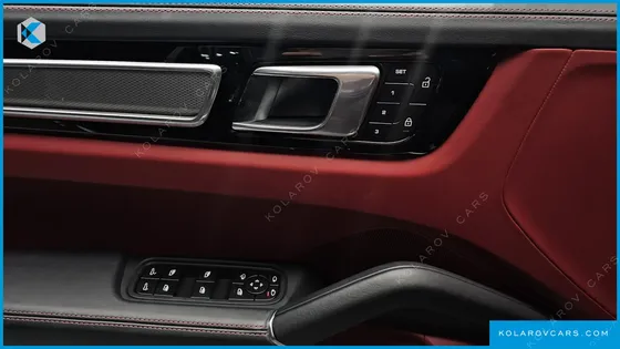 PORSCHE CAYENNE 3.0 COUPE PLATINUM EDITION