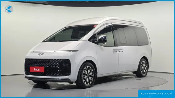 HYUNDAI STARIA 4WD LOUNGE 9-SEATER