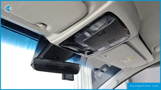 HYUNDAI STARIA CARGO 5-SEATER