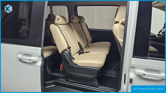 HYUNDAI STARIA 4WD TOURER 11-SEATER