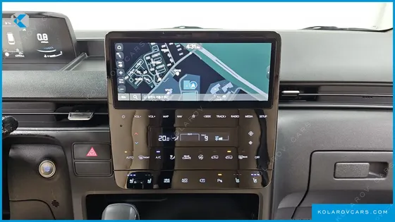 HYUNDAI STARIA 4WD TOURER 11-SEATER