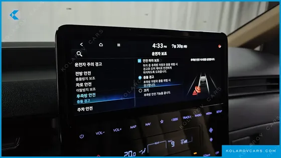 HYUNDAI STARIA 4WD TOURER 11-SEATER