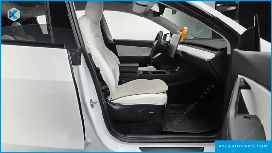TESLA MODEL Y LONG RANGE AWD
