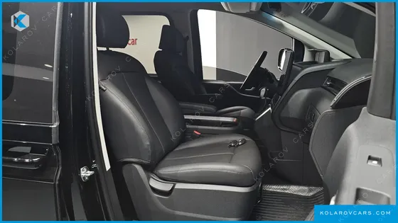 HYUNDAI STARIA L3.5 CARGO 5-SEATER