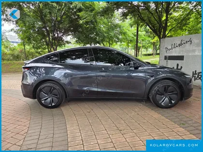 TESLA MODEL Y RWD
