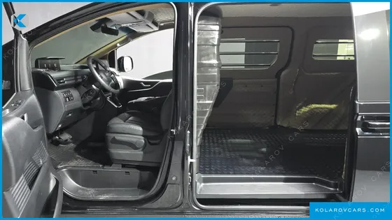 HYUNDAI STARIA CARGO 3-SEATER