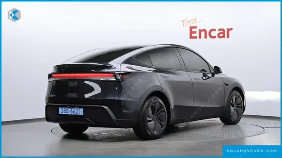 TESLA MODEL Y RWD