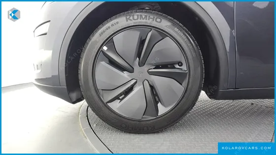 TESLA MODEL Y RWD