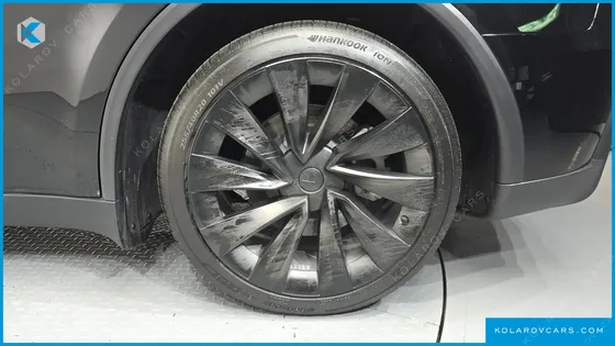 TESLA MODEL Y LONG RANGE AWD