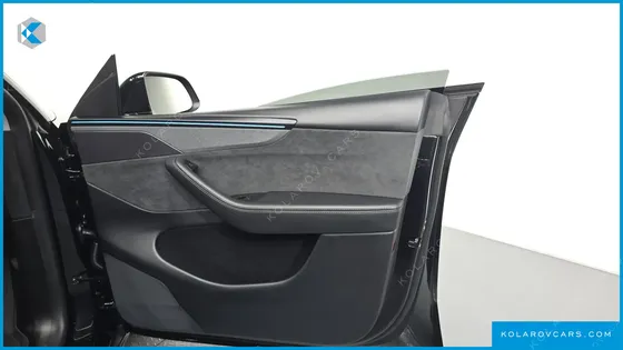 TESLA MODEL Y LONG RANGE AWD
