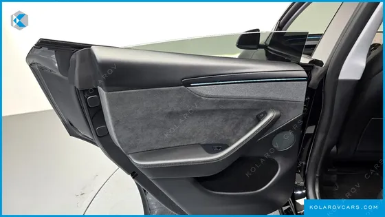 TESLA MODEL Y LONG RANGE AWD