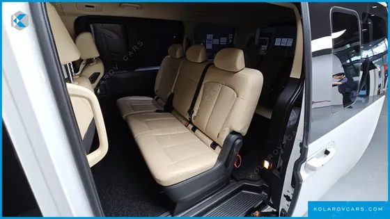 HYUNDAI STARIA TOURER 9-SEATER