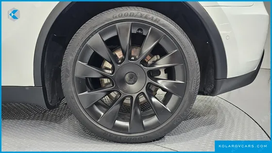 TESLA MODEL Y LONG RANGE AWD