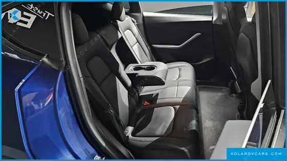TESLA MODEL Y STANDARD RANGE RWD