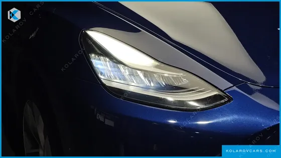 TESLA MODEL Y STANDARD RANGE RWD