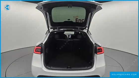 TESLA MODEL Y LONG RANGE AWD