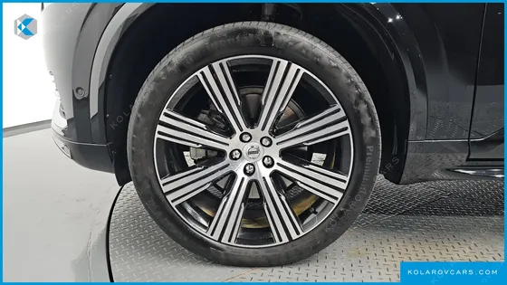 VOLVO XC90 B6 INSCRIPTION