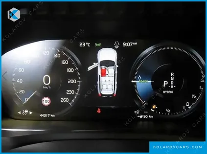 VOLVO XC90 T8 R-DESIGN HYBRID