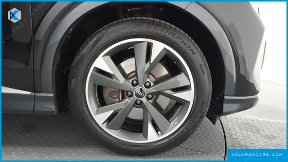 AUDI Q4 E-TRON 40 PREMIUM