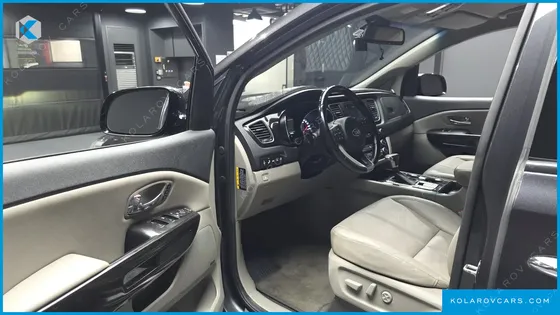 KIA CARNIVAL 9-SEATER NOBLESSE SPECIAL