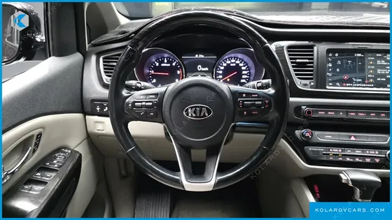 KIA CARNIVAL 9-SEATER NOBLESSE SPECIAL