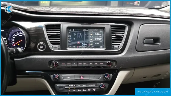 KIA CARNIVAL 9-SEATER NOBLESSE SPECIAL