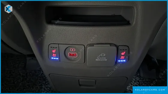 KIA CARNIVAL 9-SEATER NOBLESSE SPECIAL