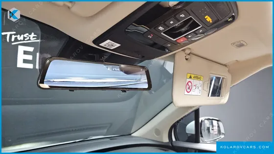 KIA CARNIVAL 9-SEATER SIGNATURE