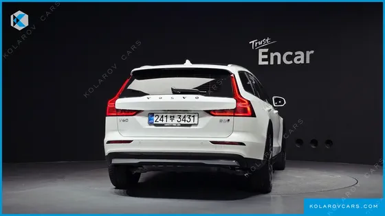 VOLVO V60 B5 ULTRA AWD