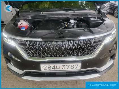 KIA CARNIVAL 9-SEATER PRESTIGE