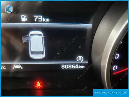 KIA CARNIVAL 9-SEATER PRESTIGE