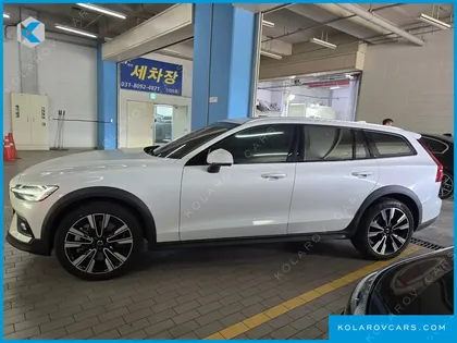VOLVO V60 B5 ULTIMATE AWD