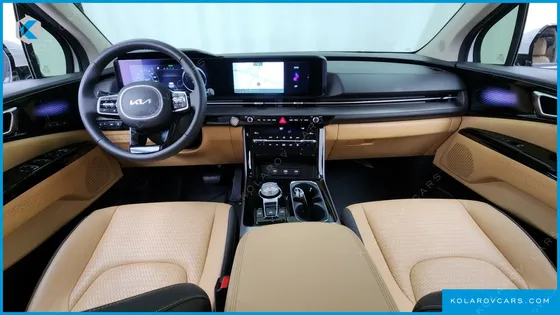 KIA CARNIVAL GASOLINE 7-SEATER SIGNATURE