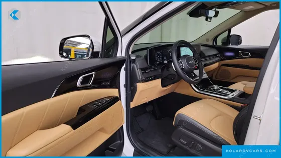 KIA CARNIVAL GASOLINE 7-SEATER SIGNATURE