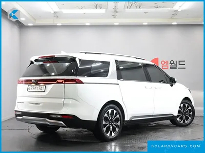 KIA CARNIVAL 9-SEATER NOBLESSE