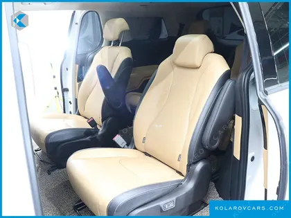 KIA CARNIVAL 9-SEATER NOBLESSE