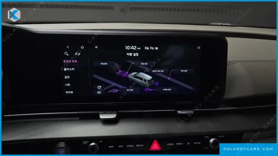 KIA CARNIVAL 11-SEATER SIGNATURE