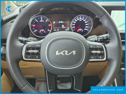 KIA CARNIVAL 9-SEATER PRESTIGE