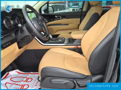 KIA CARNIVAL 9-SEATER PRESTIGE
