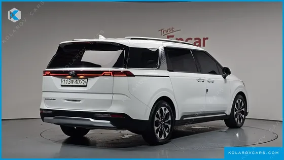 KIA CARNIVAL 9-SEATER NOBLESSE